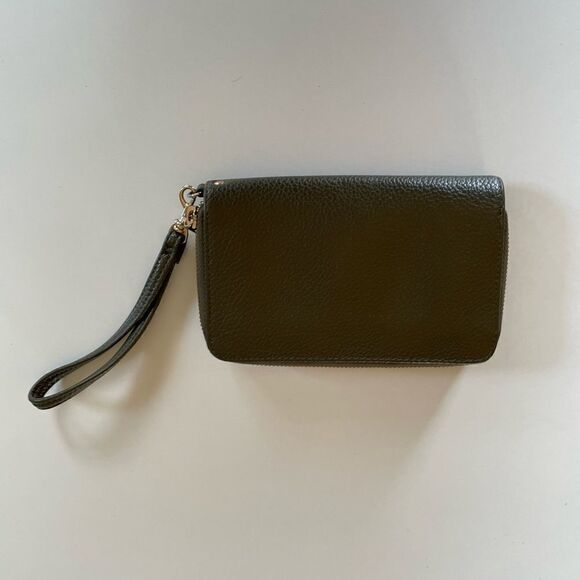 EUC a new day Womens Olive Green Clutch Wristlet - Picture 2 of 4